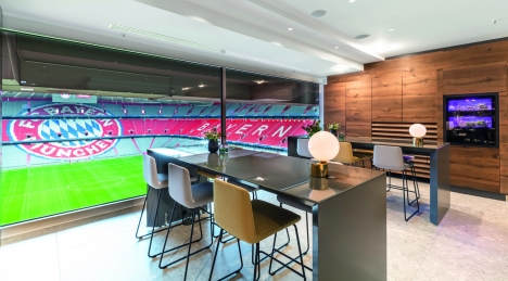 Miele Lounge in der Allianz Arena eröffnet, Partnerschaft soll auch in China Fans begeistern -